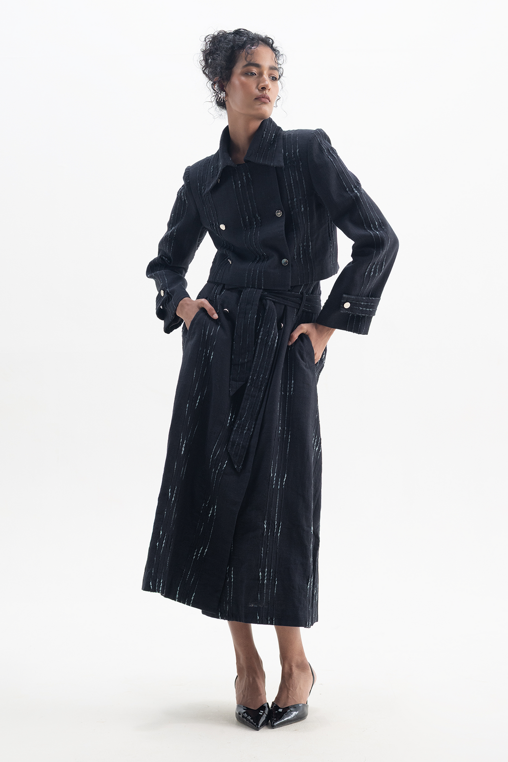 MIDNIGHT CROPPED JACKET